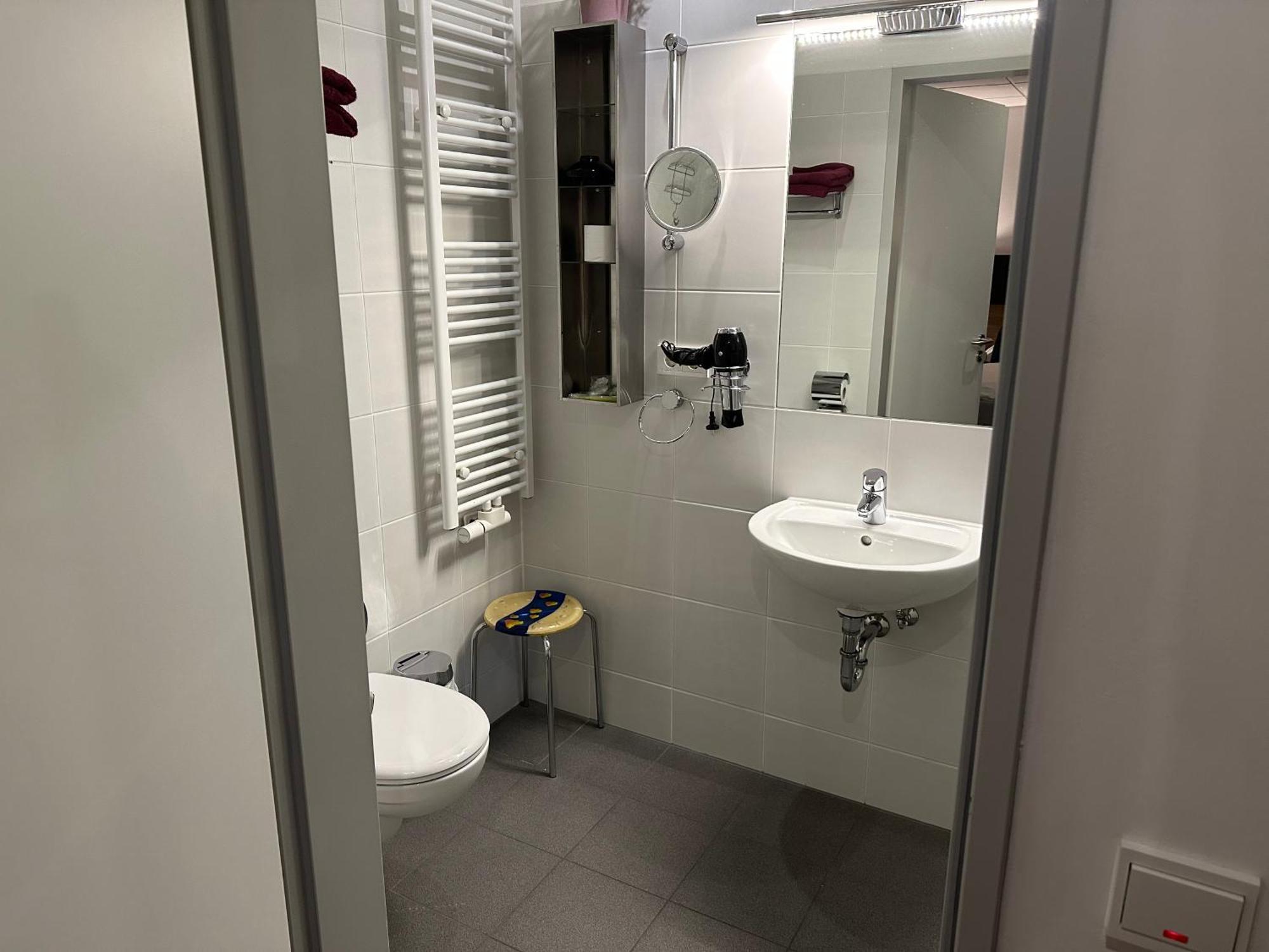 Hotel Efcannos Vechelde Bagian luar foto