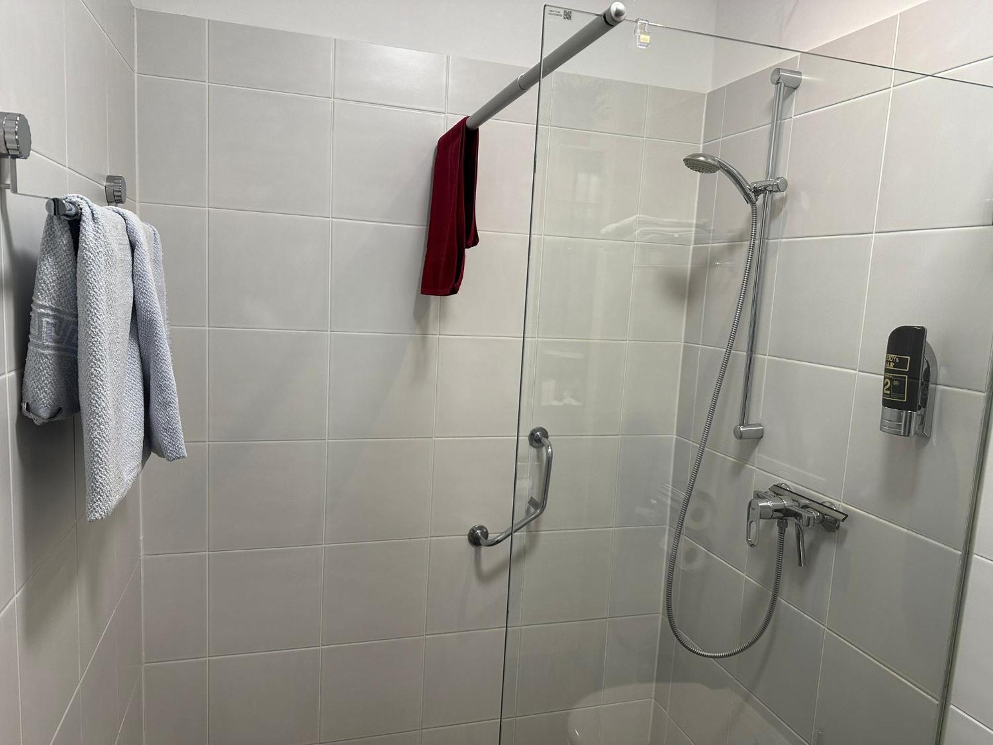 Hotel Efcannos Vechelde Bagian luar foto