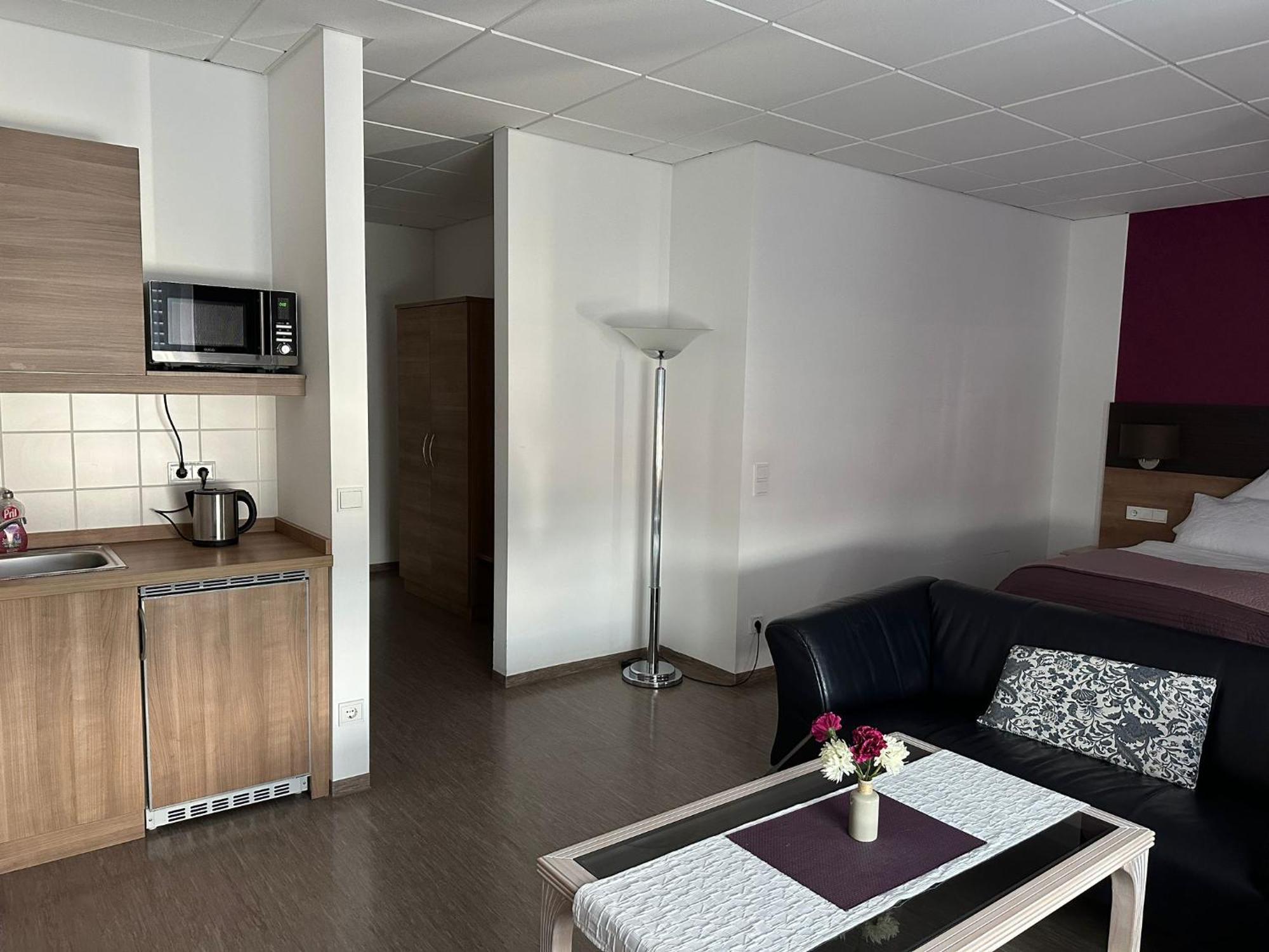 Hotel Efcannos Vechelde Bagian luar foto