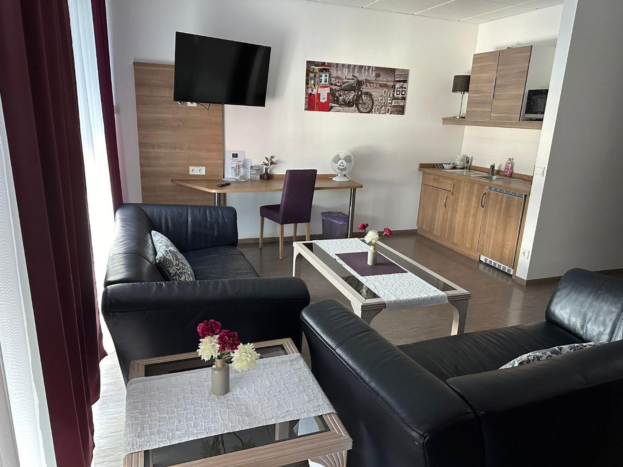 Hotel Efcannos Vechelde Bagian luar foto